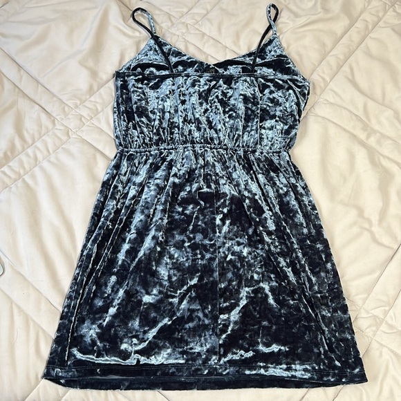 Blue Velvet Mini Dress - Picture 4 of 6